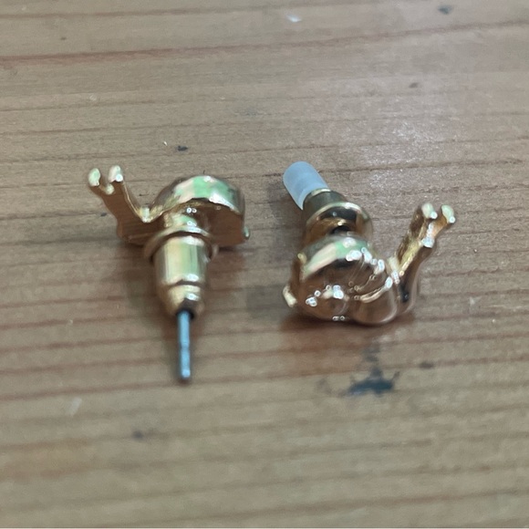 Gold Snail Earrings - Picture 2 of 2